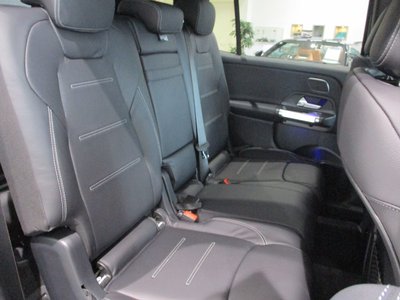 2026 Mercedes-BENZ GLB — миниатюра 25