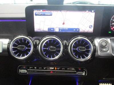 2026 Mercedes-BENZ GLB — миниатюра 23