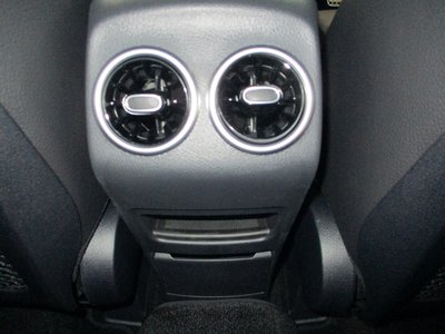 2026 Mercedes-BENZ GLB — миниатюра 26