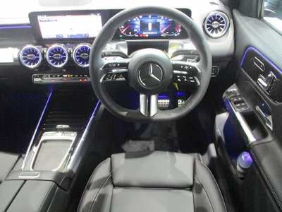 2026 Mercedes-BENZ GLB — миниатюра 29