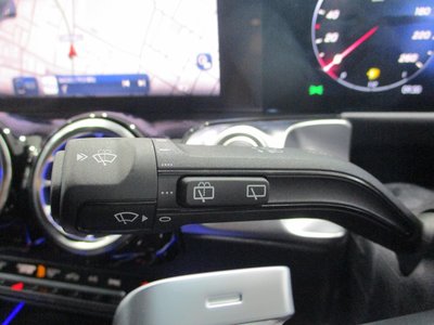 2026 Mercedes-BENZ GLB — миниатюра 18