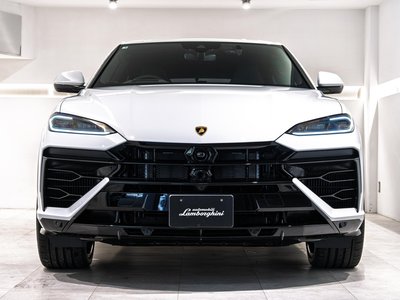 LAMBORGHINI URUS - 6