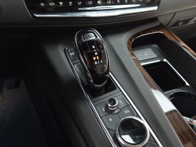 صورة 9 لـ 2022 Cadillac ESCALADE 5TH GENERATION