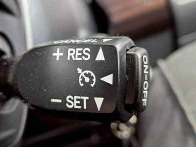 TOYOTA LAND CRUISER 70 - 7