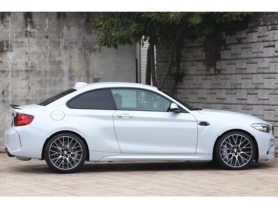 BMW M2 COMPETITION - 10