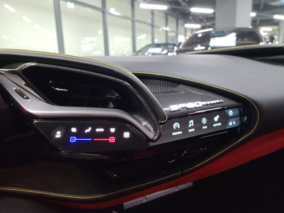 FERRARI SF90 STRADALE - 10