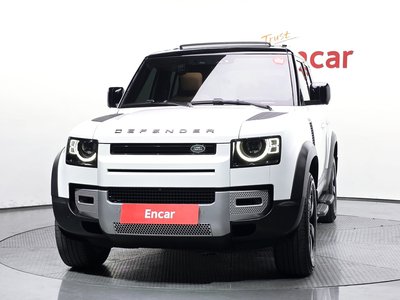 LAND ROVER DEFENDER - 2