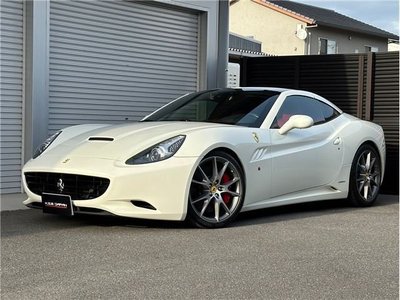 FERRARI CALIFORNIA - 1