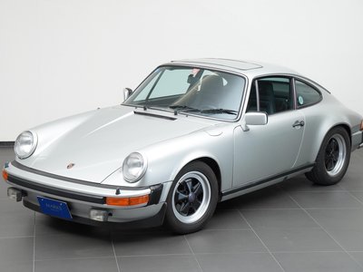 PORSCHE 911 - 1