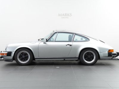PORSCHE 911 - 5