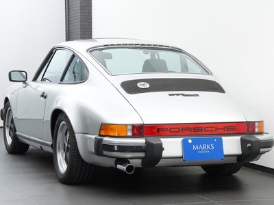 PORSCHE 911 - 4