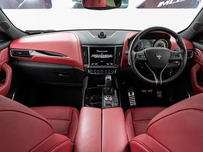 MASERATI LEVANTE - 4