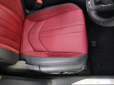 صورة مصغرة 36 لـ 2023 Lexus RX