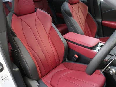 صورة مصغرة 35 لـ 2023 Lexus RX