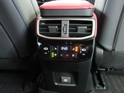 صورة مصغرة 42 لـ 2023 Lexus RX