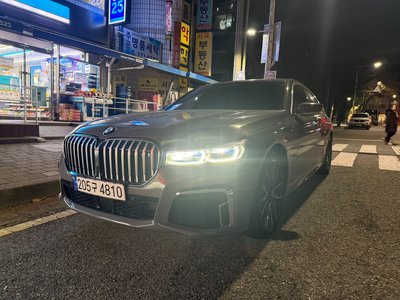 BMW 7 SERIES