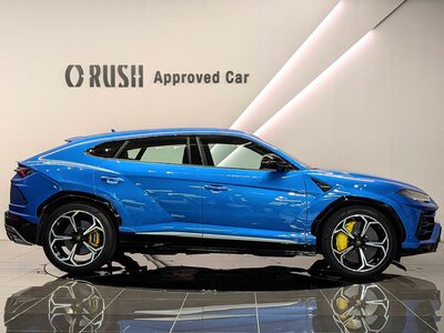 LAMBORGHINI URUS - 2
