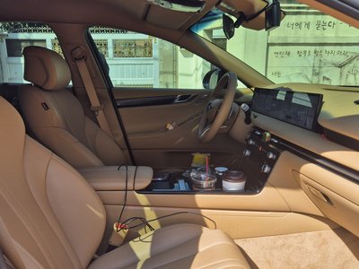GENESIS G80 (RG3) - 10