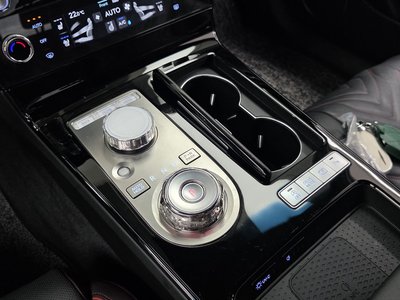 صورة مصغرة 12 لـ 2024 Genesis G80 (RG3)
