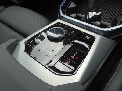 2025 BMW X3 — миниатюра 30