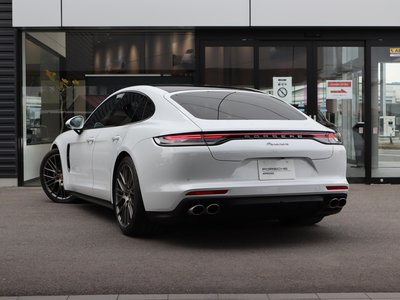 PORSCHE PANAMERA - 5