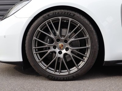 PORSCHE PANAMERA - 10