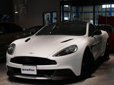 ASTON MARTIN VANQUISH