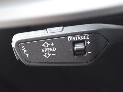 2021 AUDI Q8 — миниатюра 27