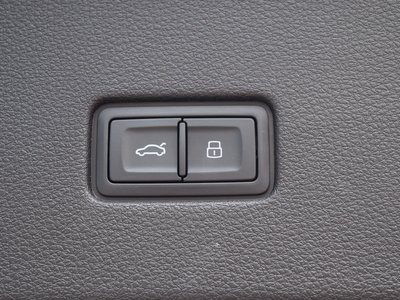 2021 AUDI Q8 — миниатюра 54