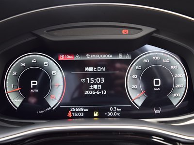 2021 AUDI Q8 — миниатюра 21