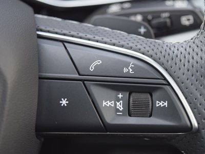 2021 AUDI Q8 — миниатюра 26