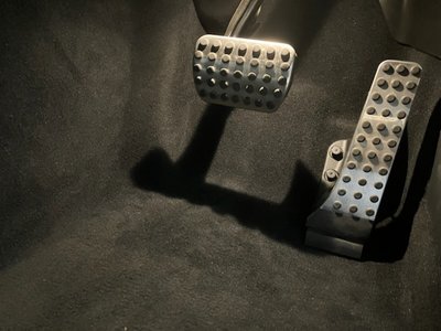 MERCEDES-BENZ E-CLASS - 9