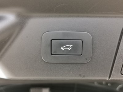 2023 LAND Rover RANGE ROVER VELAR thumbnail 22