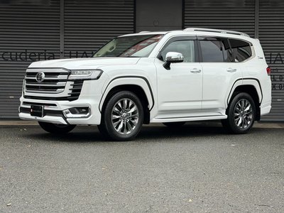TOYOTA LAND CRUISER 300 - 3