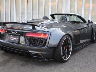 AUDI R8 SPIDER - 9