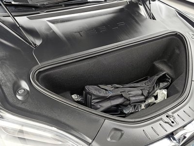 TESLA MODEL S - 7