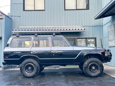 TOYOTA LAND CRUISER 60 - 7