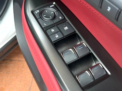 صورة مصغرة 25 لـ 2023 Lexus NX