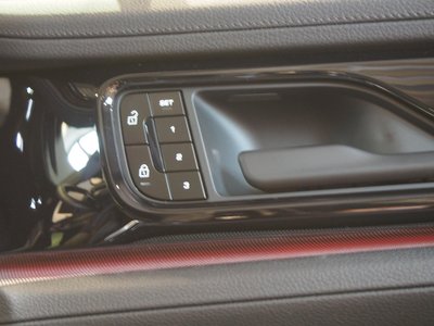 صورة مصغرة 31 لـ 2025 Porsche PANAMERA