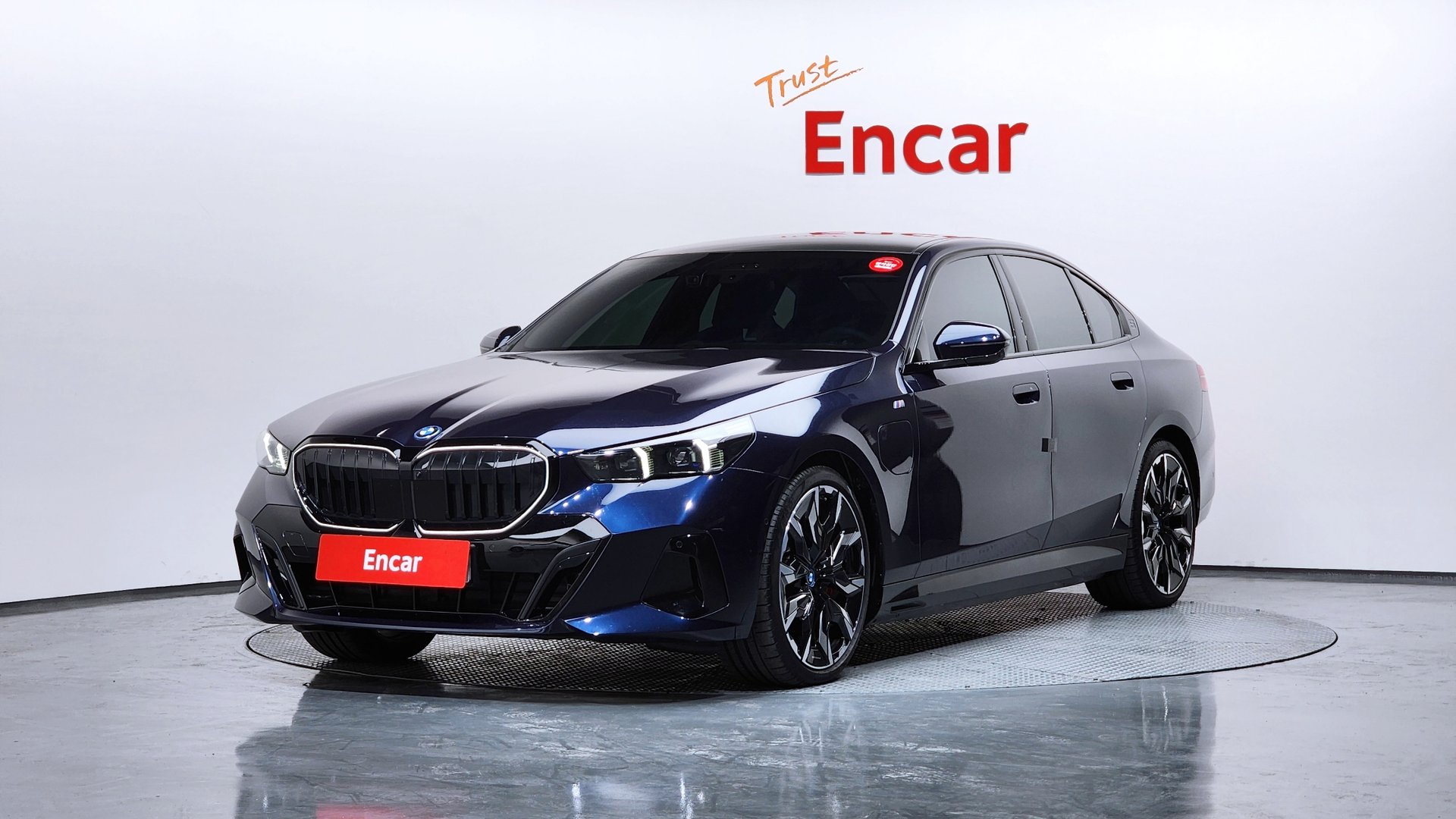 BMW 5 SERIES - View 1