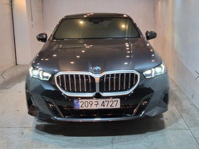 BMW 5 SERIES - 4