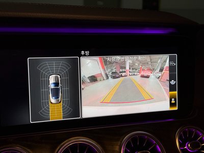 MERCEDES-BENZ E-CLASS - 10