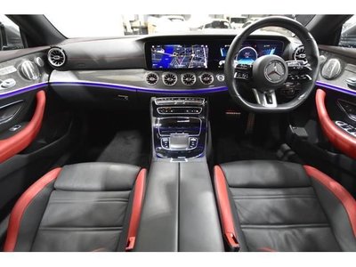 MERCEDES-BENZ E-CLASS - 3