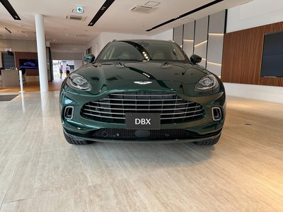 صورة 9 لـ 2024 Aston Martin DBX