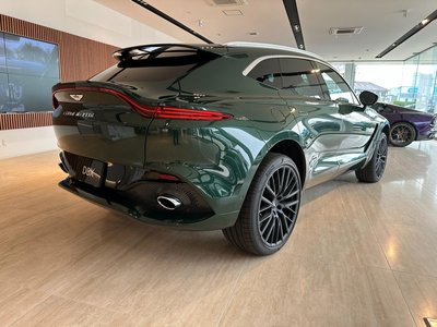 صورة 11 لـ 2024 Aston Martin DBX