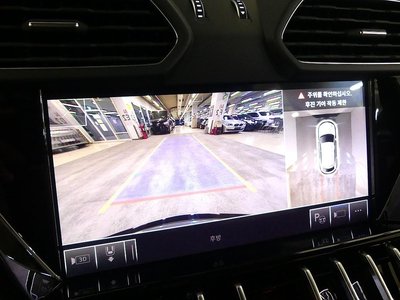 LAMBORGHINI URUS - 8