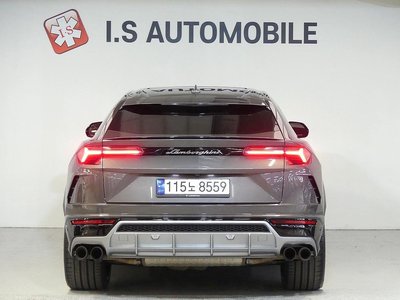 LAMBORGHINI URUS - 2