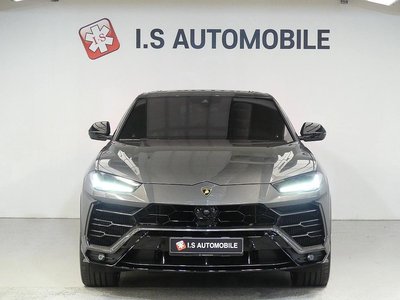LAMBORGHINI URUS - 1