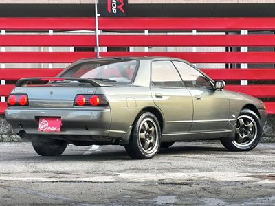NISSAN SKYLINE GT-R SEDAN - 7