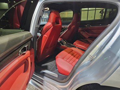 PORSCHE PANAMERA - 9